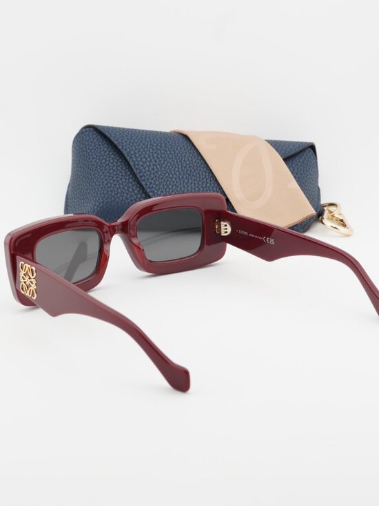 Loewe LW40101I 66A Rectangle Sunglasses – Shiny Burgundy/Gold\\Grey